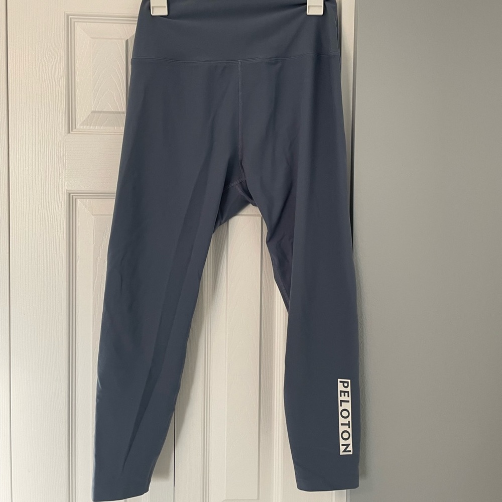 XL blue peloton leggings